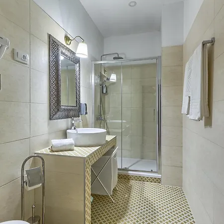 Pensión Urban Iii 4*