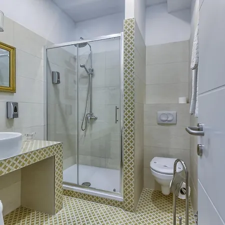 Urban Iii Guest house 4*