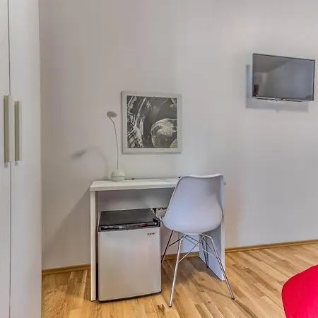 Urban Iii Guest house 4*